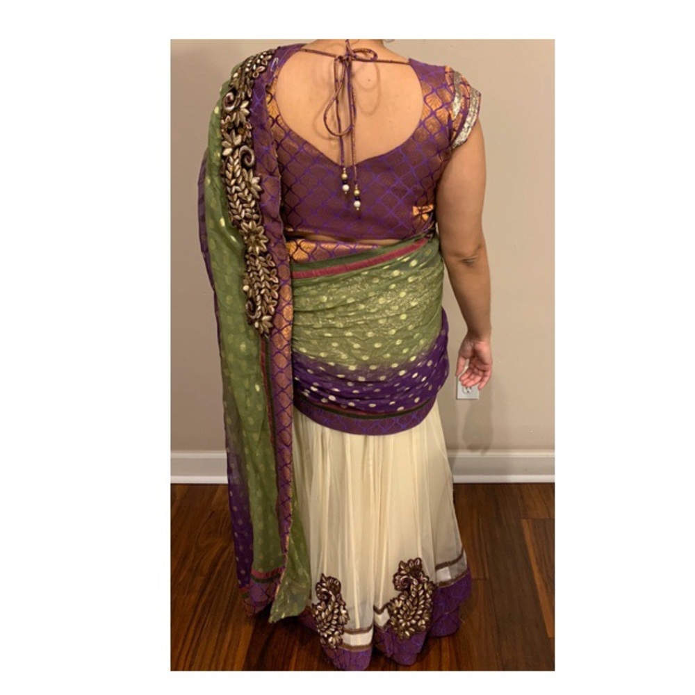 2-Pc Unique Designer Sari (Skirt + Duppatta) - Picture 5 of 8